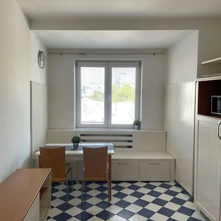 Obchodna Bratislava
